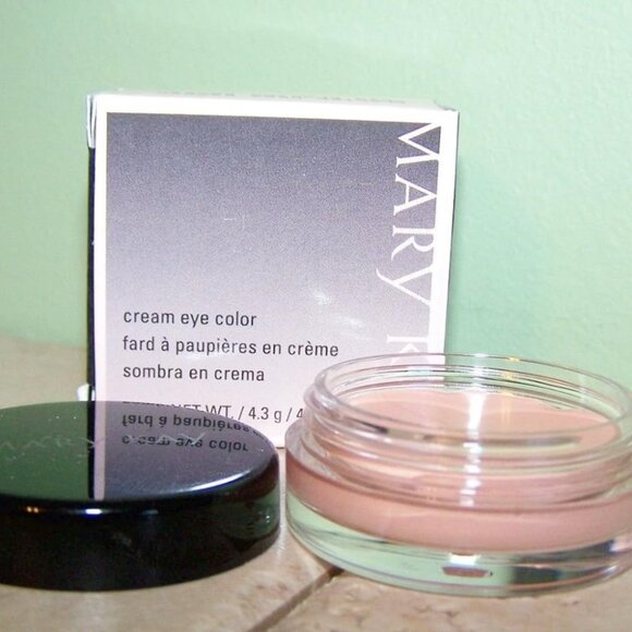 MARY KAY Cream Eye Color-Pale Blush/Rose Pale - Picture 5 of 5